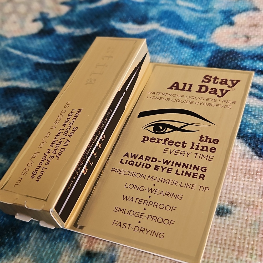 Stila Stay All Day Waterproof Liquid Eyeliner - Black